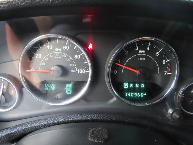 2015 Jeep Wrangler 4WD 2dr Sahara - 22906335 - 29