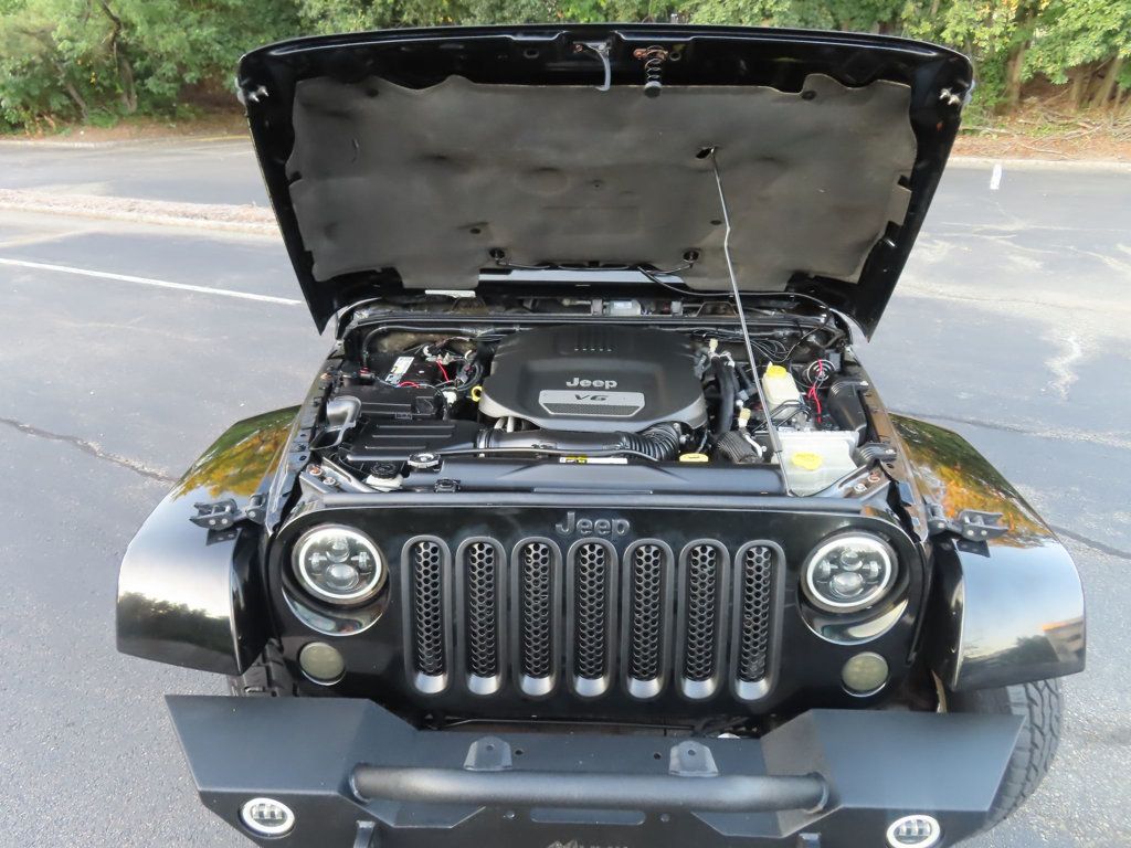 2015 Jeep Wrangler Two-Door Sahara photo 31