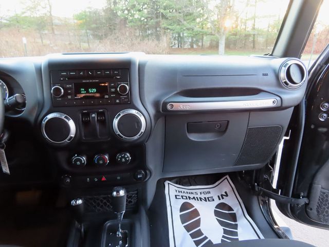 2015 Jeep Wrangler 4WD 2dr Sahara - 22992846 - 24