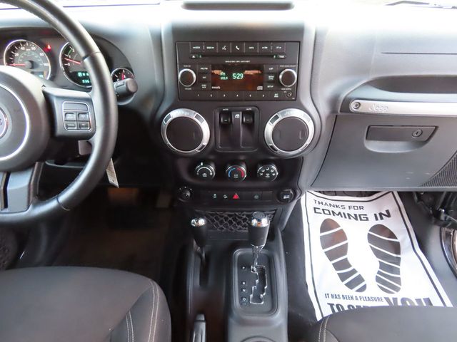 2015 Jeep Wrangler 4WD 2dr Sahara - 22992846 - 25