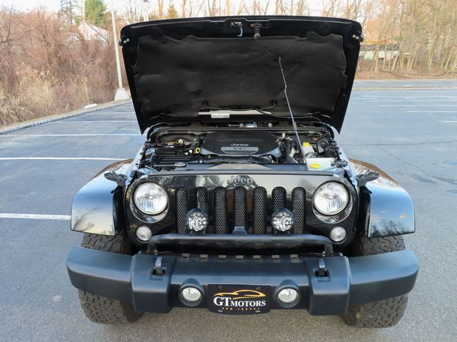2015 Jeep Wrangler 4WD 2dr Sahara - 22992846 - 32