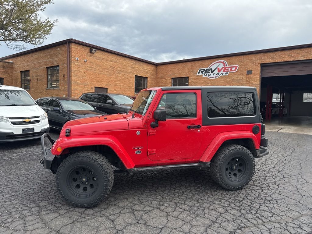 2015 Jeep Wrangler 4WD 2dr Sahara - 23012765 - 3