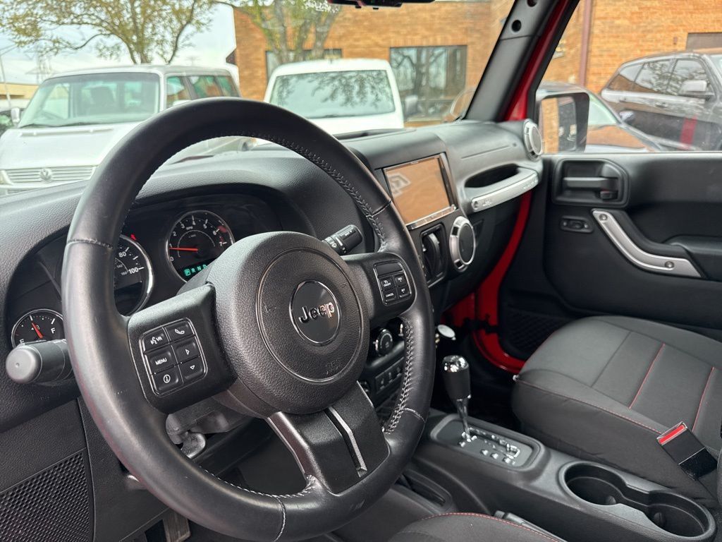 2015 Jeep Wrangler 4WD 2dr Sahara - 23012765 - 8