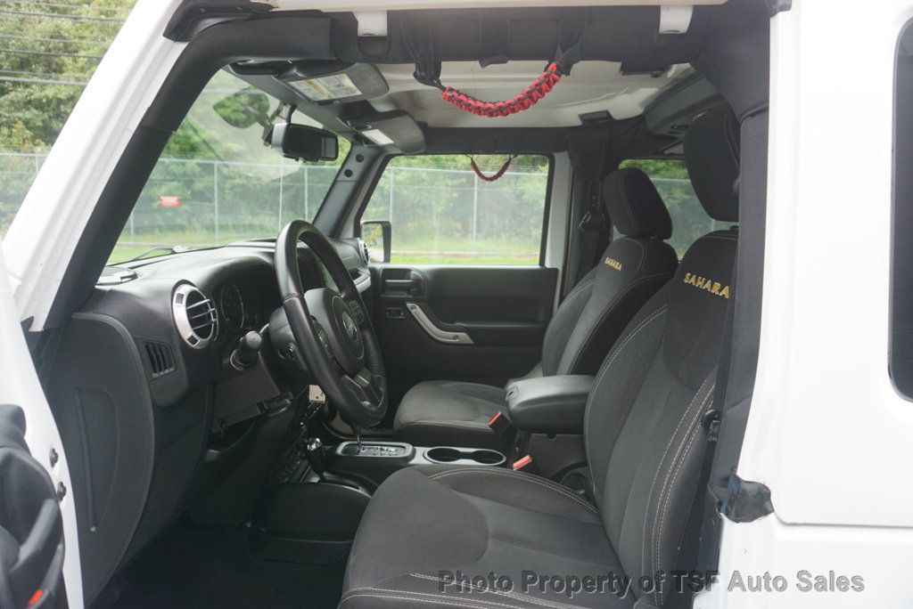 2015 Jeep Wrangler 4WD 2dr Sahara - 23089253 - 9