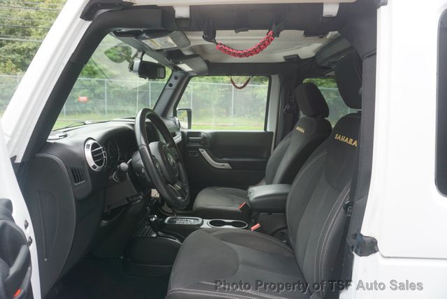 2015 Jeep Wrangler 4WD 2dr Sahara - 23089253 - 9