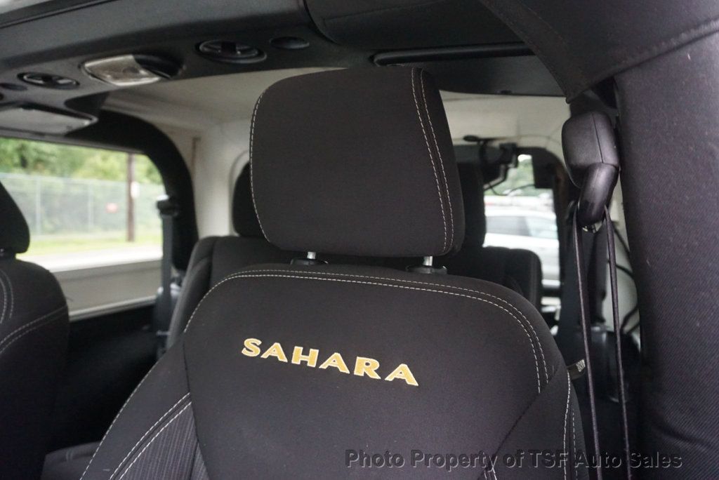 2015 Jeep Wrangler 4WD 2dr Sahara - 23089253 - 11