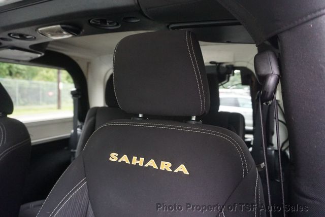 2015 Jeep Wrangler 4WD 2dr Sahara - 23089253 - 11