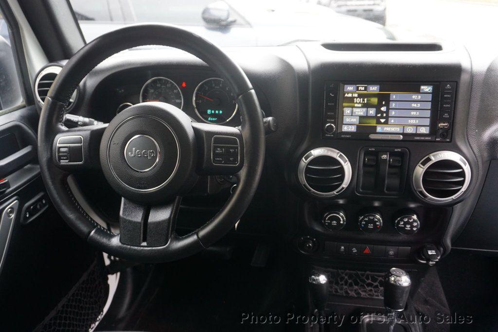 2015 Jeep Wrangler 4WD 2dr Sahara - 23089253 - 14