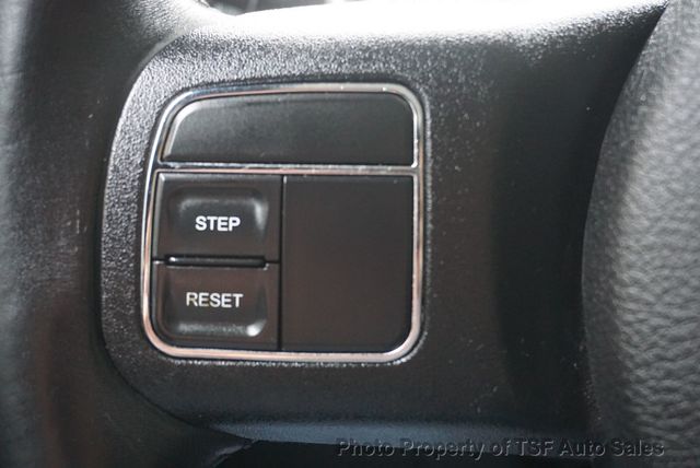 2015 Jeep Wrangler 4WD 2dr Sahara - 23089253 - 19