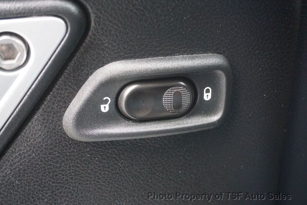 2015 Jeep Wrangler 4WD 2dr Sahara - 23089253 - 21