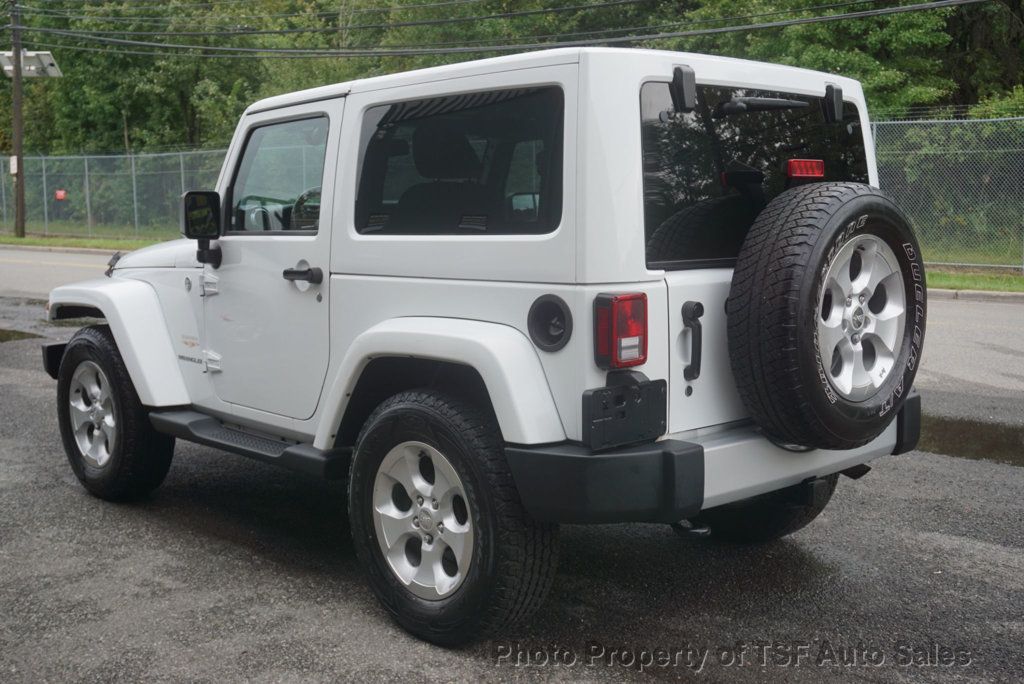 2015 Jeep Wrangler 4WD 2dr Sahara - 23089253 - 4