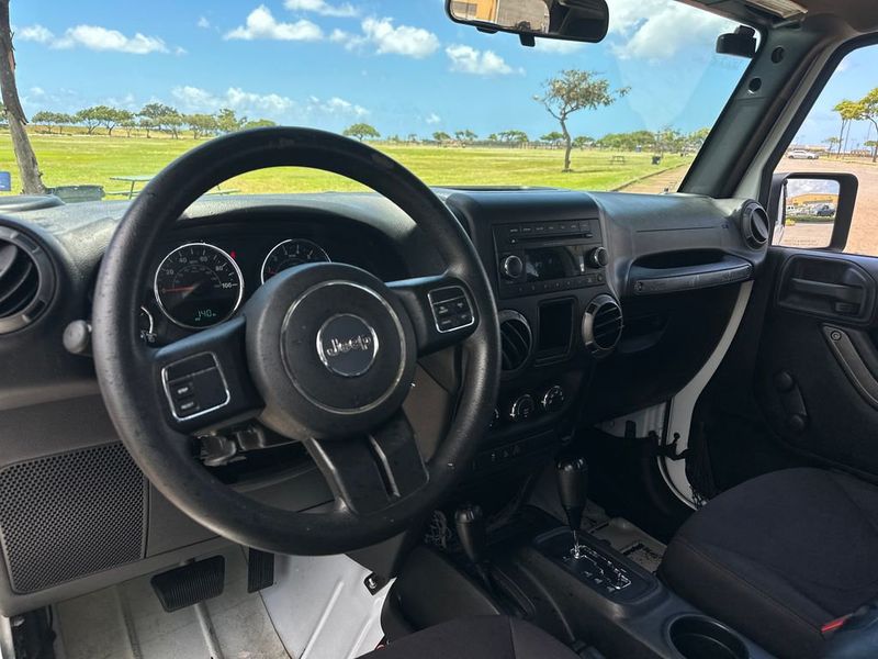 2015 Jeep Wrangler 4WD 2dr Sport - 23021338 - 14
