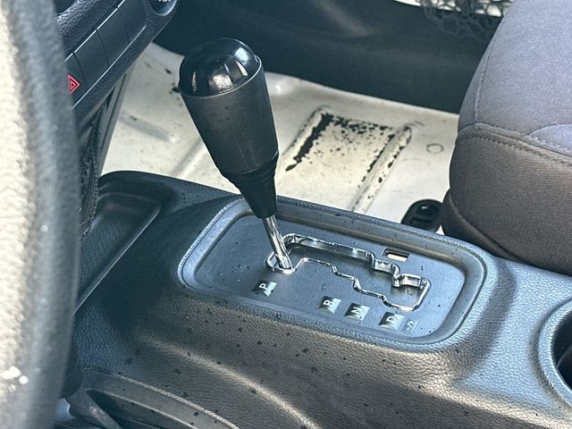 2015 Jeep Wrangler 4WD 2dr Sport - 23021338 - 18