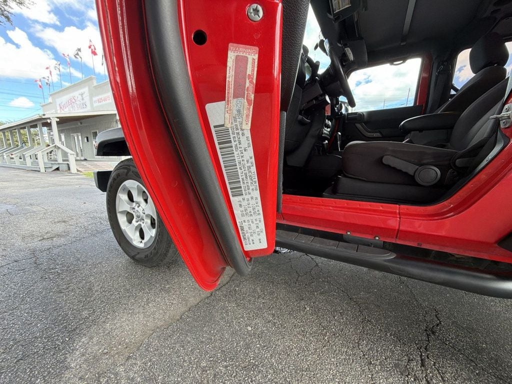 Jeep Wrangler photo 22