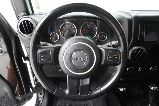 2015 Jeep Wrangler 4WD 2dr Sport - 22997870 - 13
