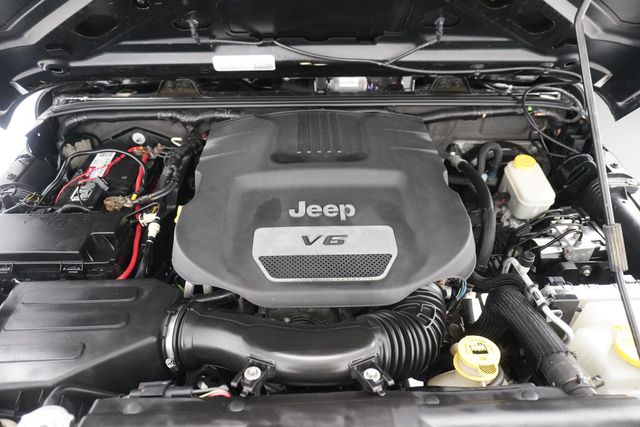 2015 Jeep Wrangler 4WD 2dr Sport - 22997870 - 21