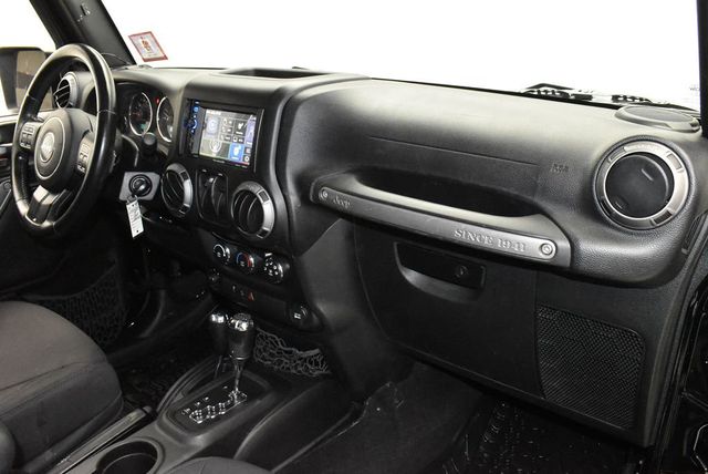 2015 Jeep Wrangler 4WD 2dr Sport - 23024460 - 20