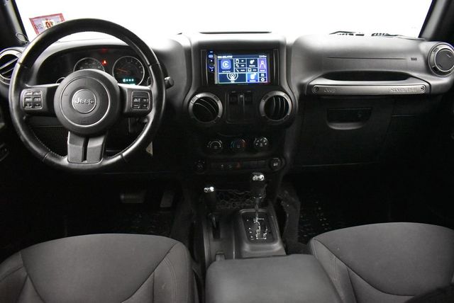 2015 Jeep Wrangler 4WD 2dr Sport - 23024460 - 21