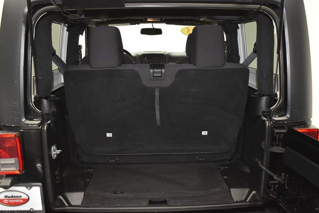 2015 Jeep Wrangler 4WD 2dr Sport - 23024460 - 26