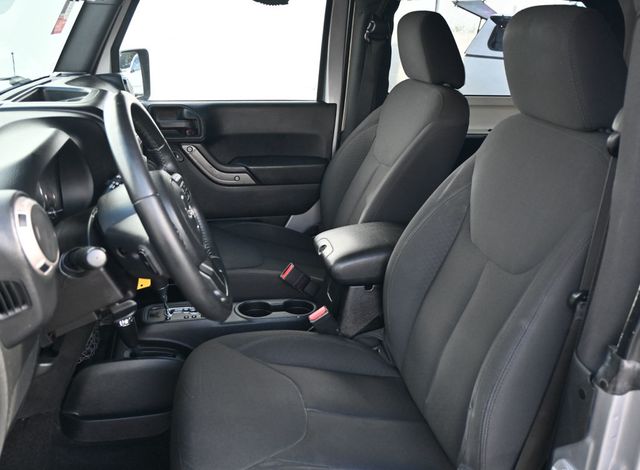 2015 Jeep Wrangler 4X4 2dr Sport S - 22976173 - 11