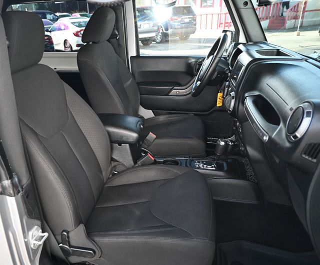 2015 Jeep Wrangler 4X4 2dr Sport S - 22976173 - 13