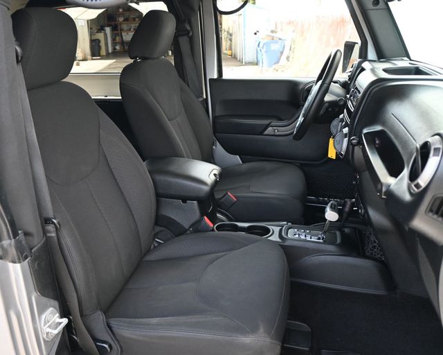 2015 Jeep Wrangler 4X4 Sport S  - 23008429 - 9