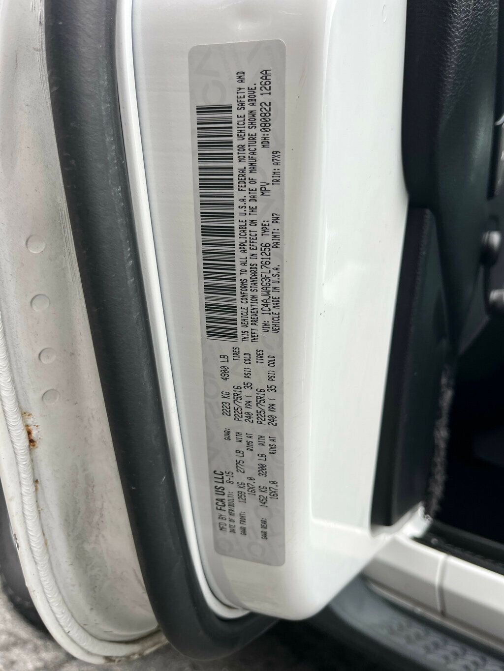 2015 Jeep Wrangler CLEAN CARFAX - 23036401 - 17