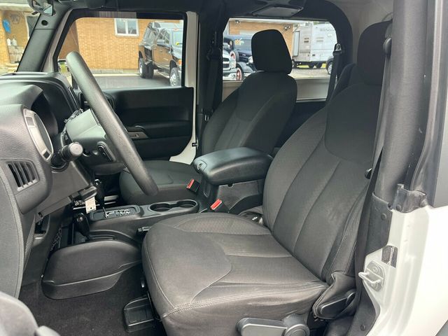2015 Jeep Wrangler CLEAN CARFAX - 23036401 - 18
