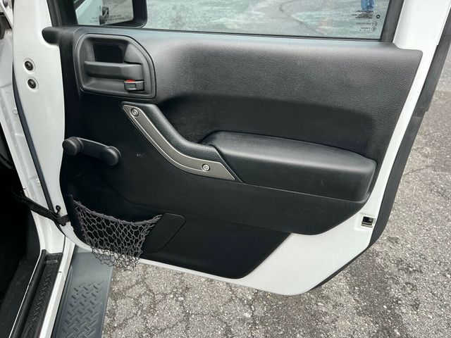 2015 Jeep Wrangler CLEAN CARFAX - 23036401 - 26