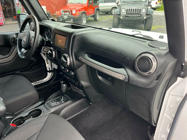 2015 Jeep Wrangler CLEAN CARFAX - 23036401 - 27