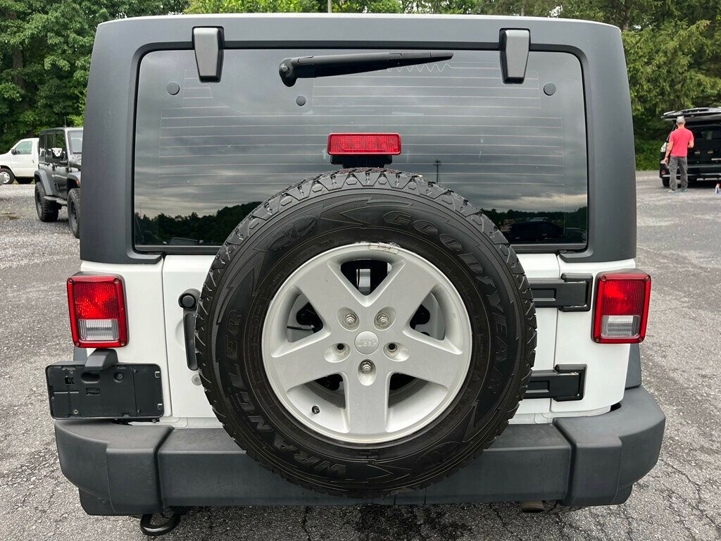 2015 Jeep Wrangler CLEAN CARFAX - 23036401 - 2