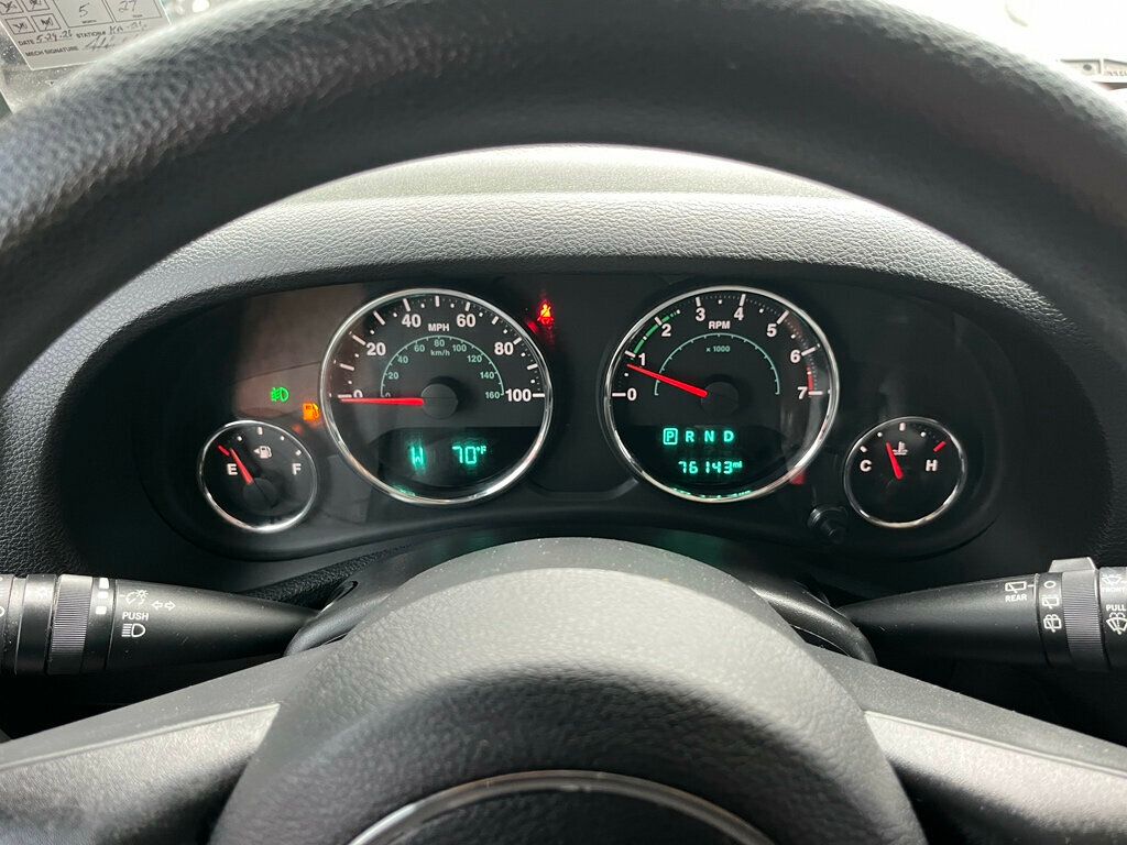 2015 Jeep Wrangler CLEAN CARFAX - 23036401 - 41