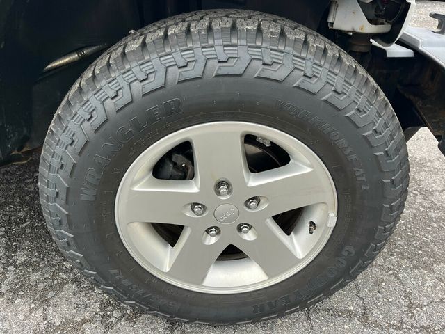 2015 Jeep Wrangler CLEAN CARFAX - 23036401 - 7