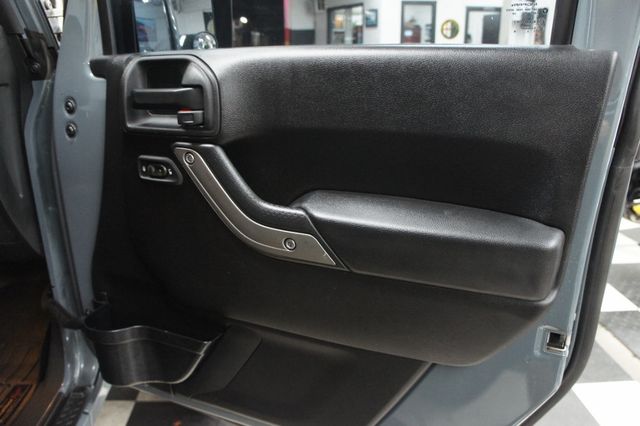 2015 Jeep Wrangler Lifted, Great Shape! Fun! - 22825909 - 54