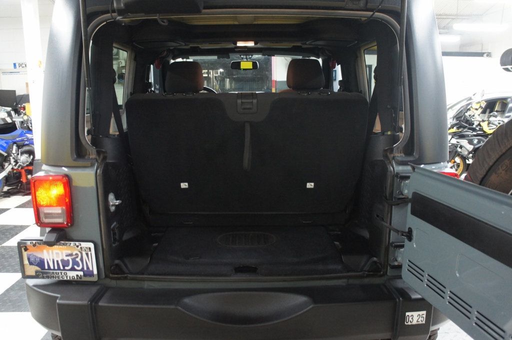 2015 Jeep Wrangler Sport photo 35