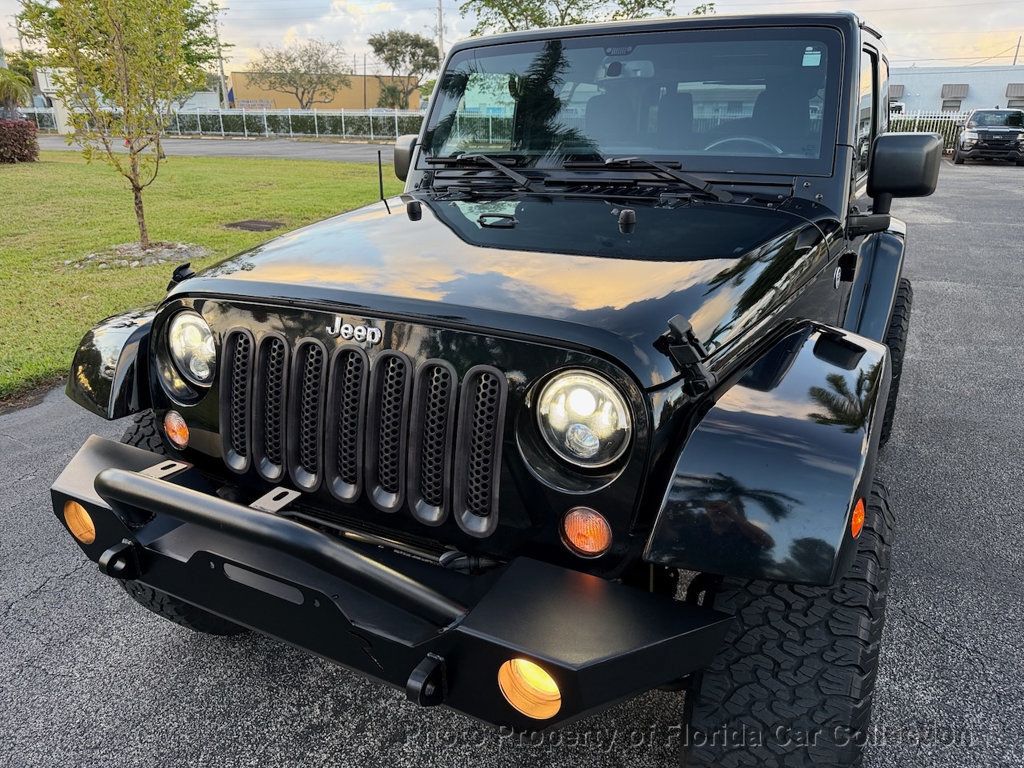 2015 Jeep Wrangler Sahara 4WD Hardtop Convertible - 22992286 - 15