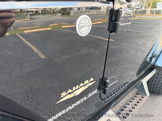 2015 Jeep Wrangler Sahara 4WD Hardtop Convertible - 22992286 - 25