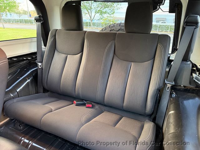 2015 Jeep Wrangler Sahara 4WD Hardtop Convertible - 22992286 - 30