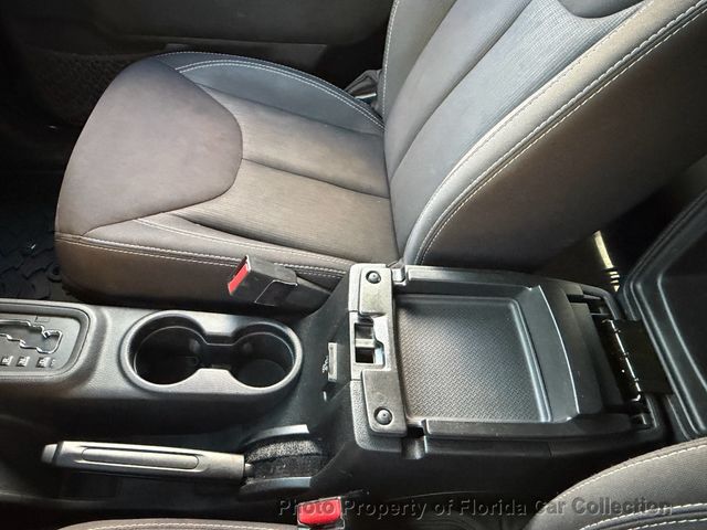 2015 Jeep Wrangler Sahara 4WD Hardtop Convertible - 22992286 - 43