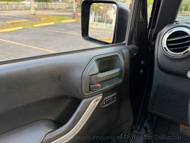 2015 Jeep Wrangler Sahara 4WD Hardtop Convertible - 22992286 - 52