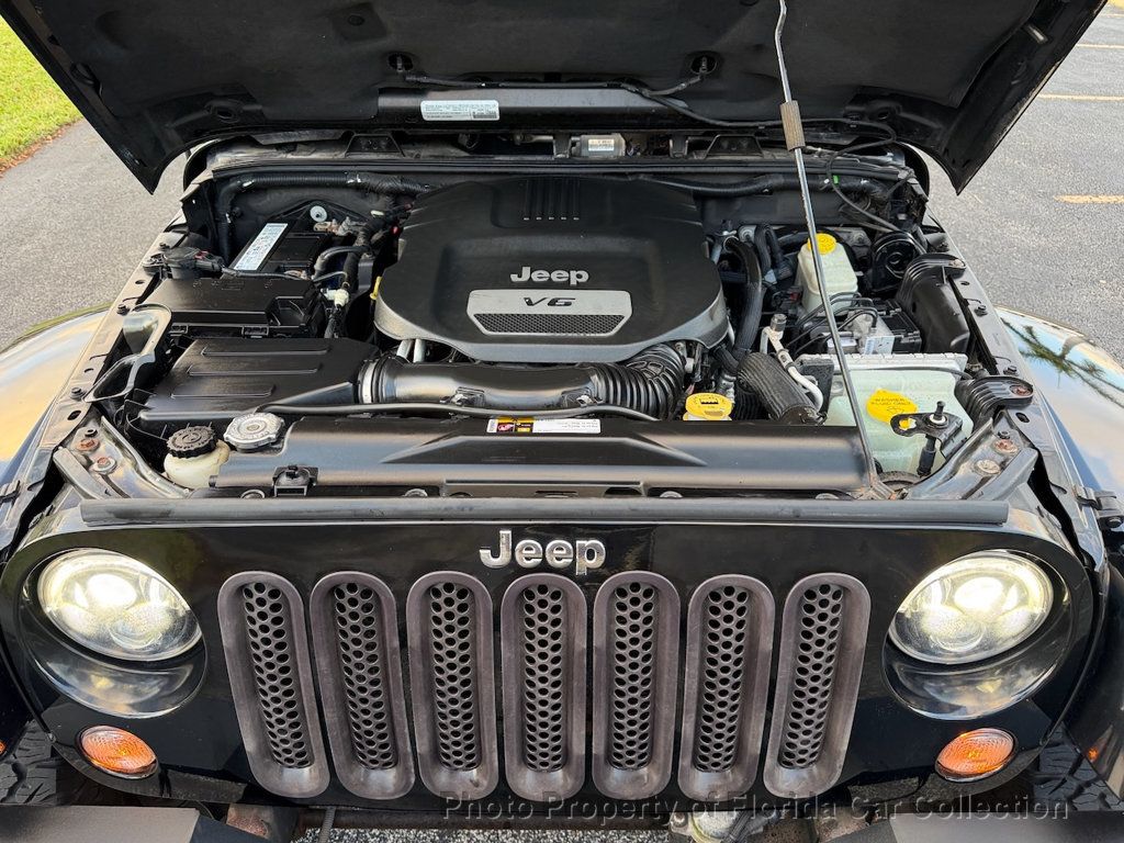 2015 Jeep Wrangler Sahara 4WD Hardtop Convertible - 22992286 - 61