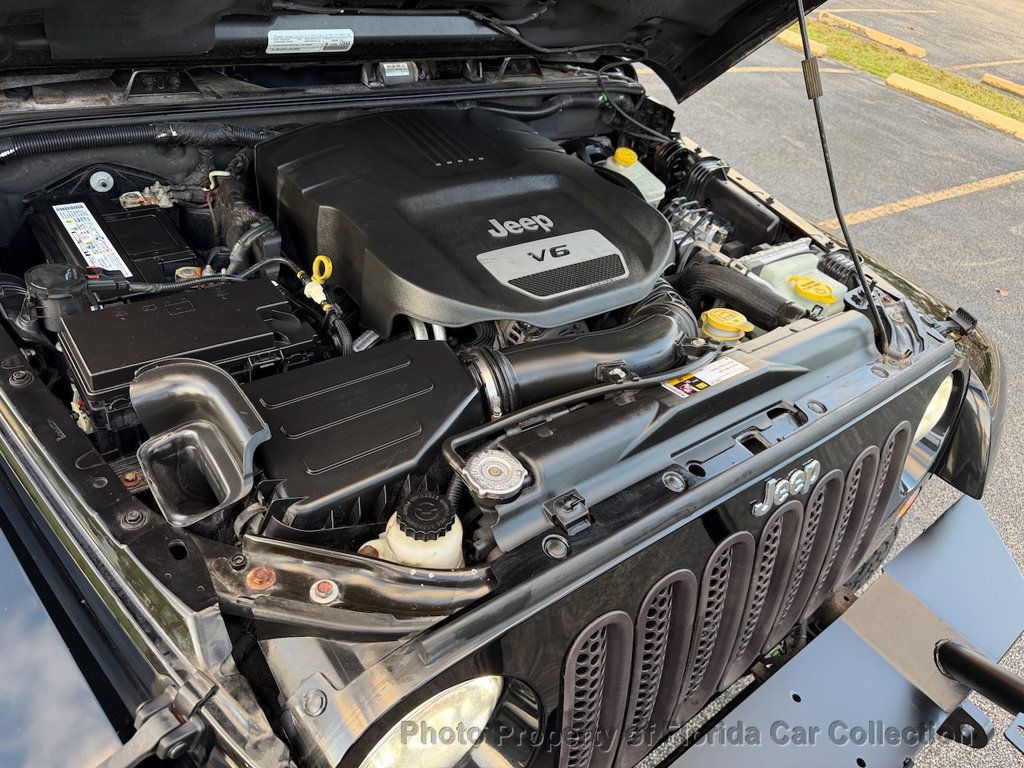 2015 Jeep Wrangler Sahara 4WD Hardtop Convertible - 22992286 - 62