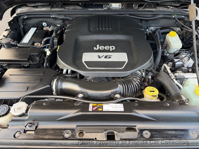 2015 Jeep Wrangler Sahara 4WD Hardtop Convertible - 22992286 - 64