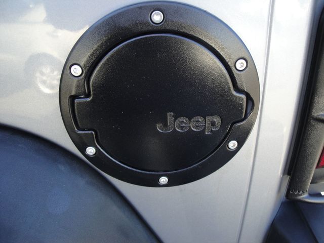 2015 Jeep Wrangler SPORT-PKG, 1-OWNER, SOUTHERN-JEEP, 6-SPD, LOW MI, MINT-COND! - 22915761 - 24