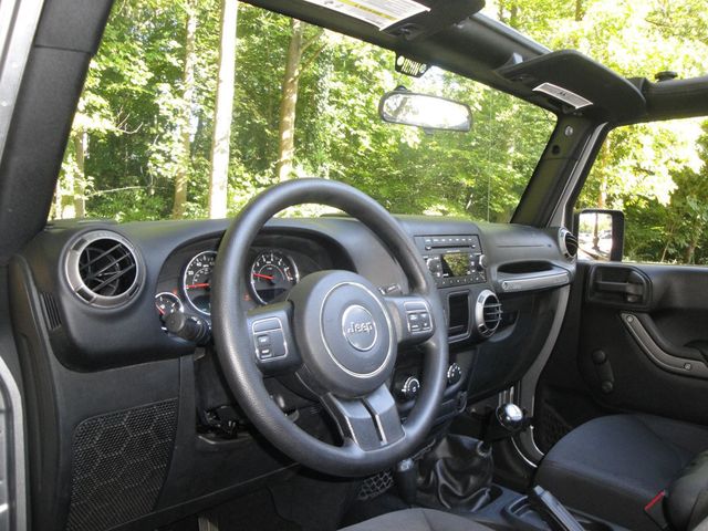 2015 Jeep Wrangler SPORT-PKG, 1-OWNER, SOUTHERN-JEEP, 6-SPD, LOW MI, MINT-COND! - 22915761 - 39