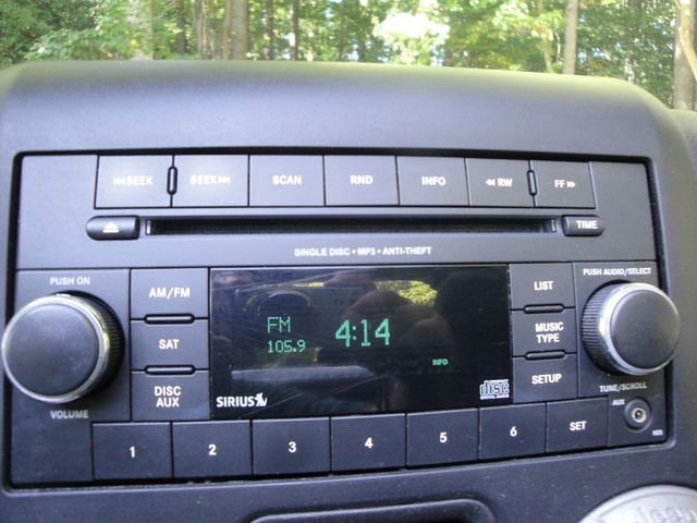 2015 Jeep Wrangler SPORT-PKG, 1-OWNER, SOUTHERN-JEEP, 6-SPD, LOW MI, MINT-COND! - 22915761 - 44