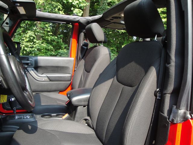 2015 Jeep Wrangler SPORT-S PKG, AUTO, 1-OWNER, LOADED, LOW-MI, MINT-COND!! - 23058849 - 29