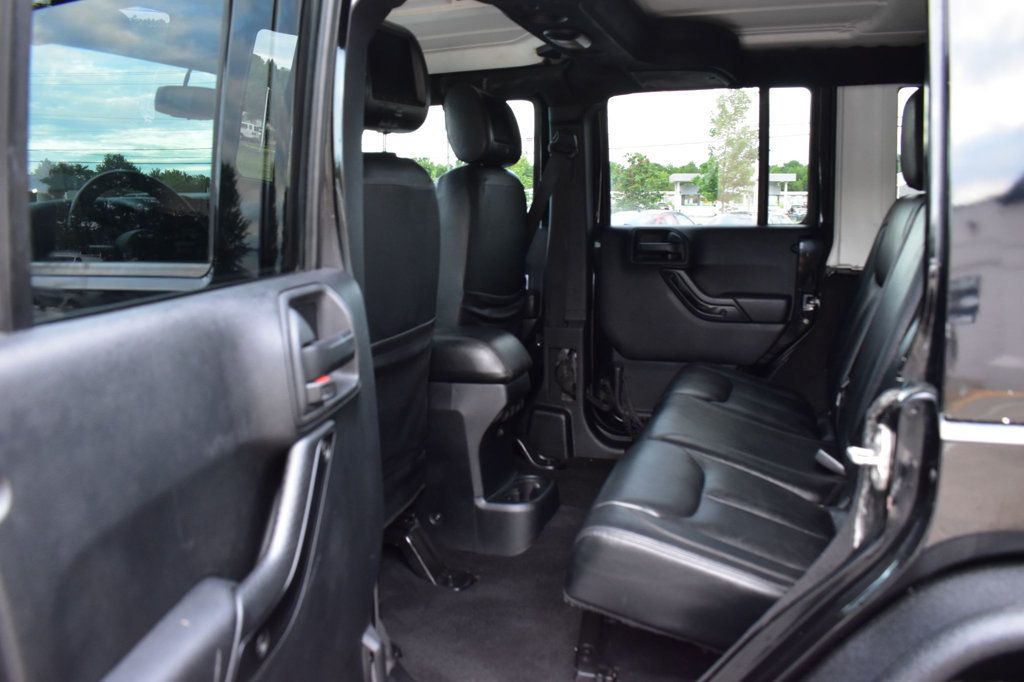2015 Jeep Wrangler Unlimited 4WD 4dr Altitude - 23060560 - 23
