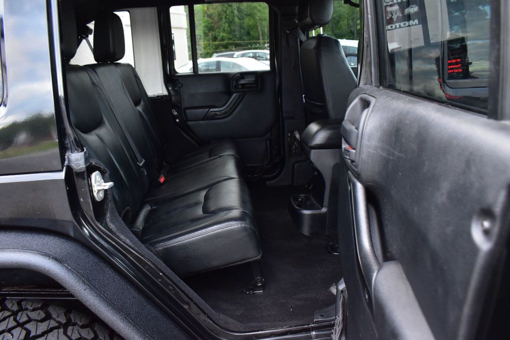 2015 Jeep Wrangler Unlimited 4WD 4dr Altitude - 23060560 - 24