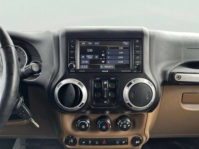 2015 Jeep Wrangler Unlimited 4WD 4dr Altitude - 22983734 - 27